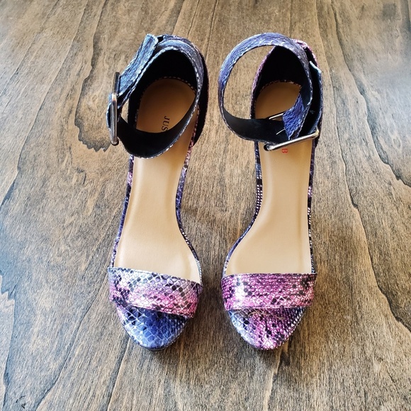 Heels - Picture 1 of 3